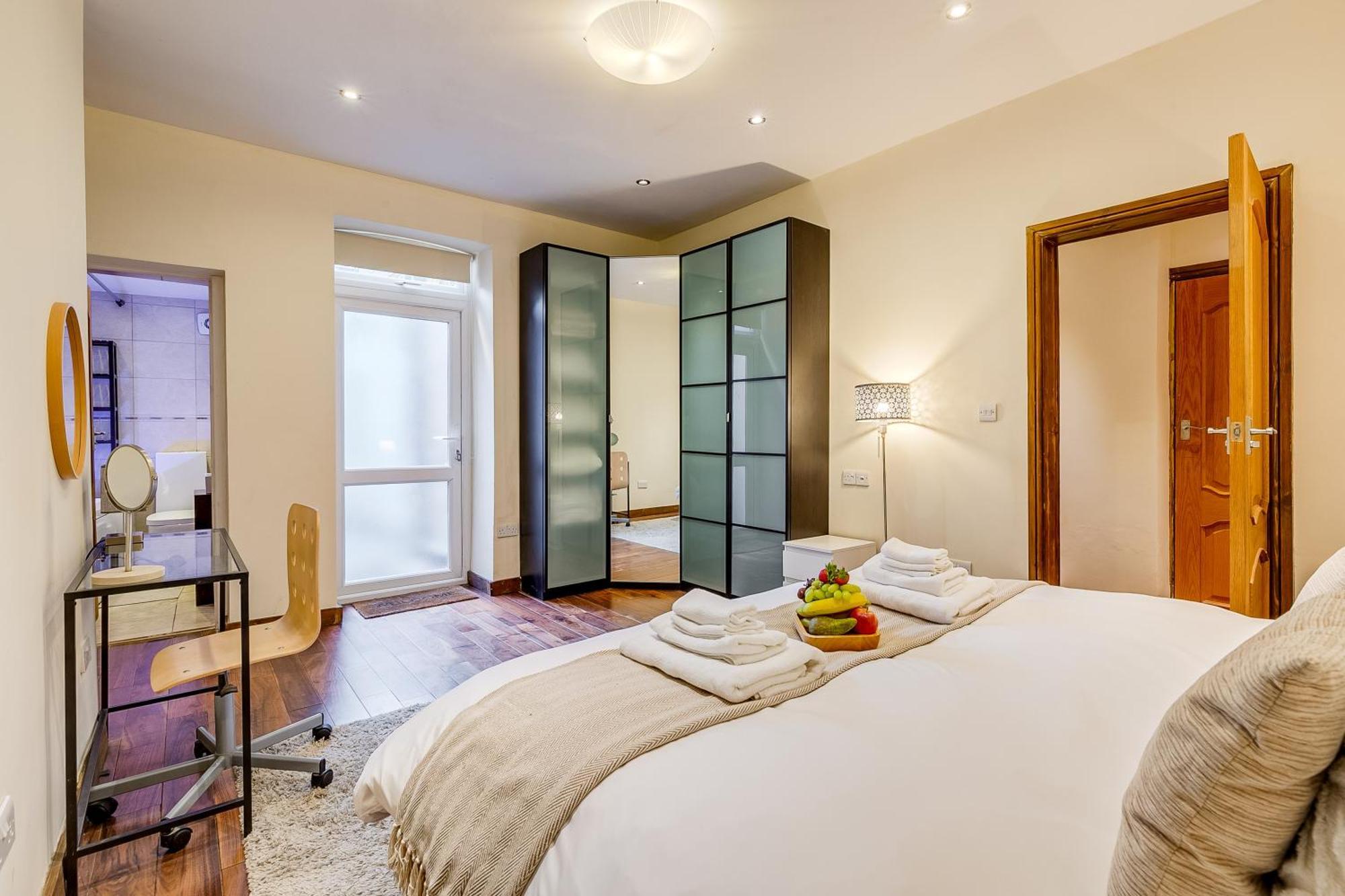 Entire Family Home - 2Bd2Bth Central Earl'S Court Londra Dış mekan fotoğraf