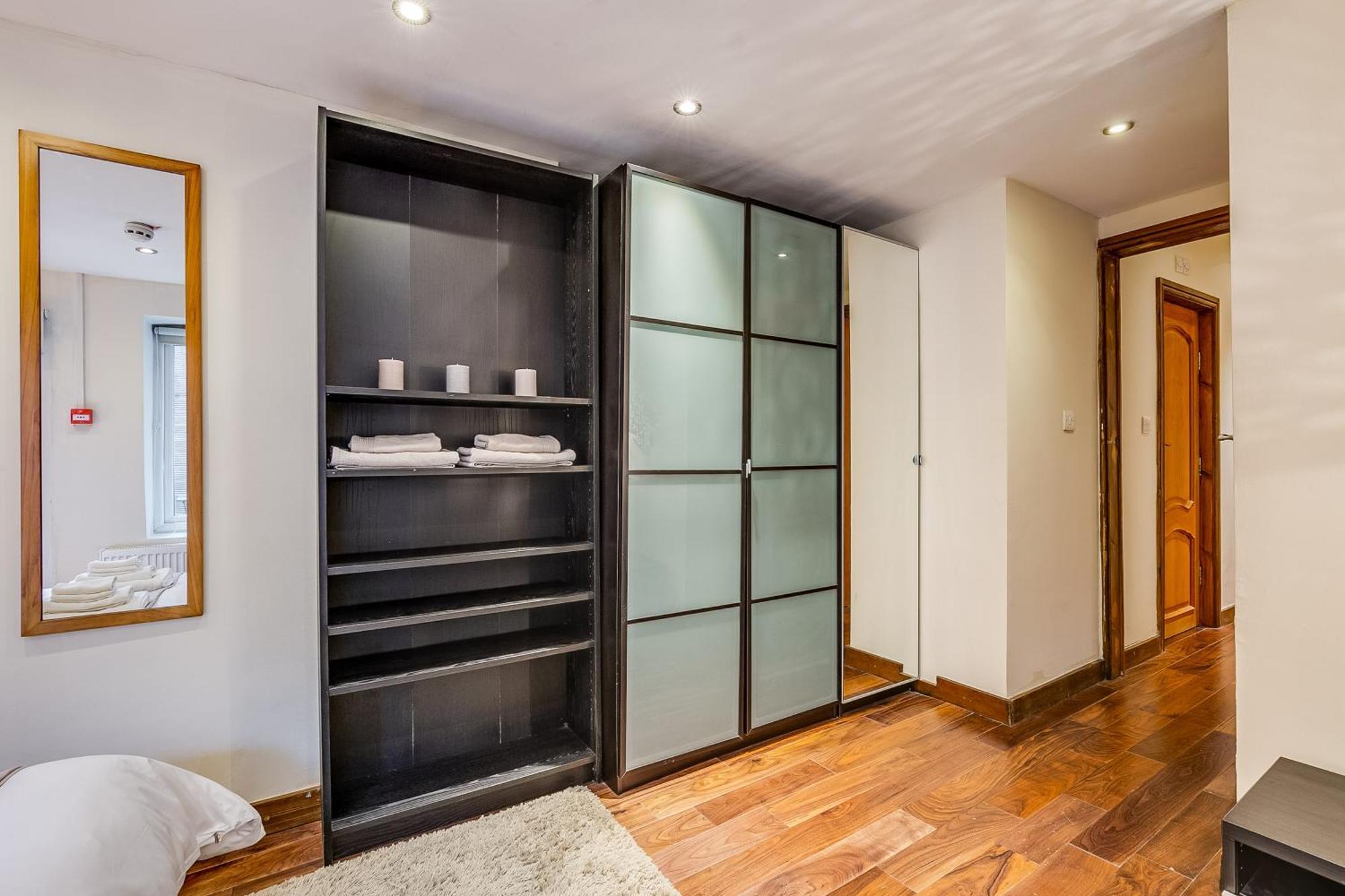 Entire Family Home - 2Bd2Bth Central Earl'S Court Londra Dış mekan fotoğraf